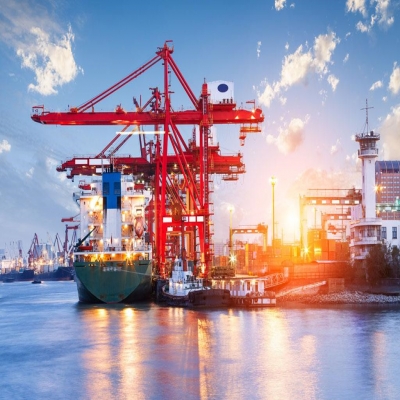 如何防止在碼頭的起重機(jī)生銹？